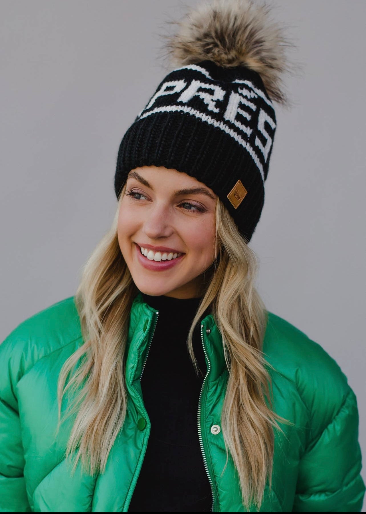 Après Knit Hat with Faux Fur Pom Après Knit Hat with Faux Fur Pom