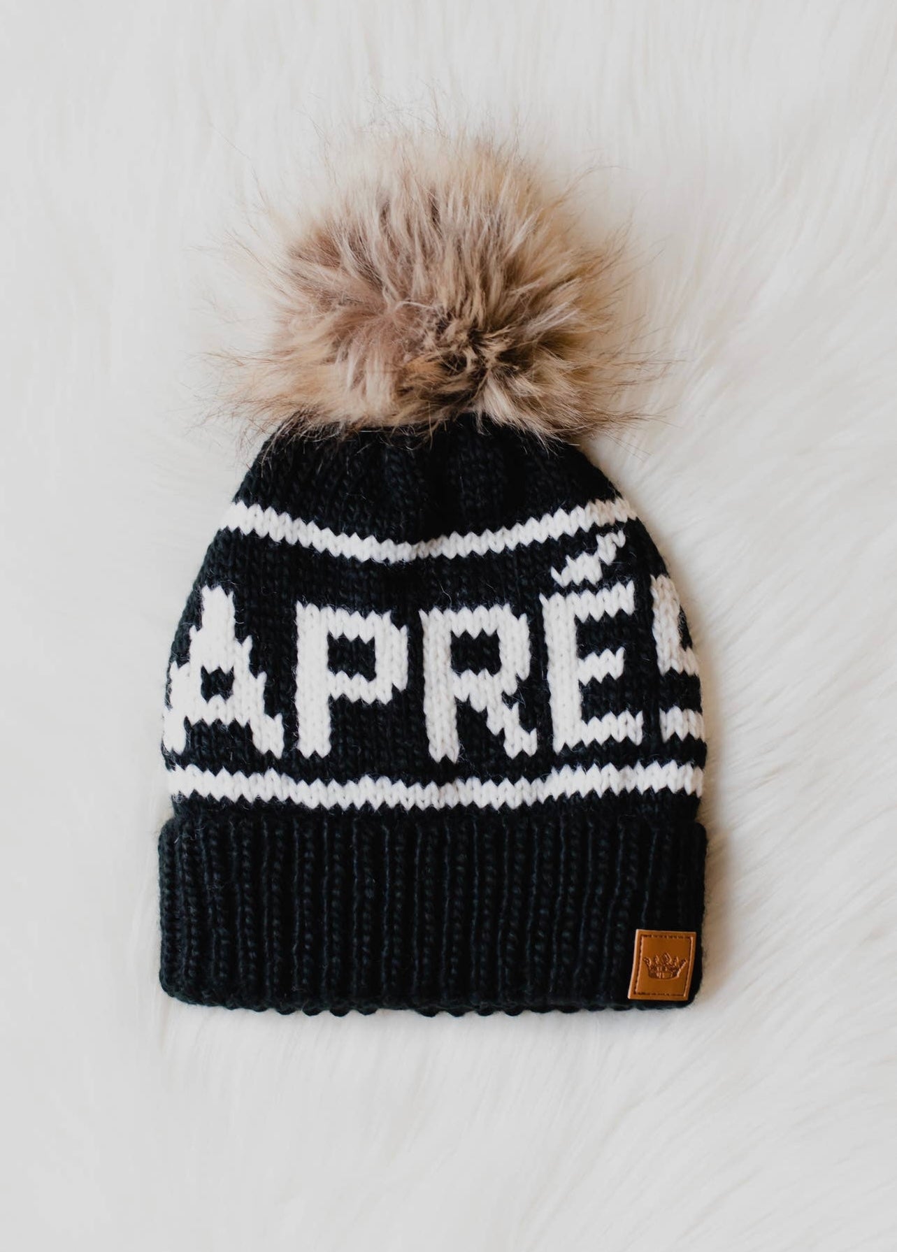 Après Knit Hat with Faux Fur Pom Après Knit Hat with Faux Fur Pom