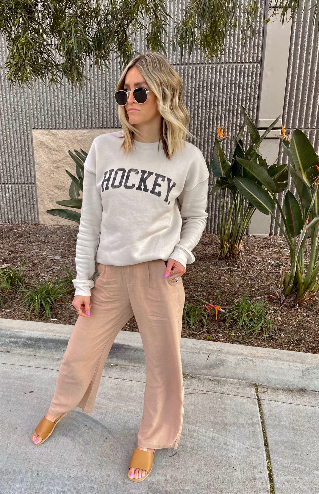 HOCKEY Crewneck Pullover Sweatshirt HOCKEY Crewneck Pullover Sweatshirt