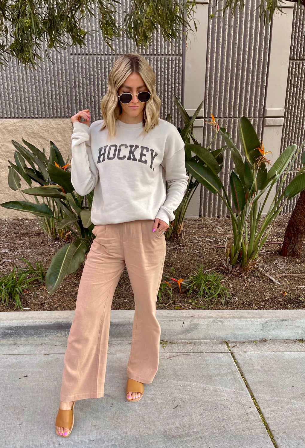 HOCKEY Crewneck Pullover Sweatshirt HOCKEY Crewneck Pullover Sweatshirt